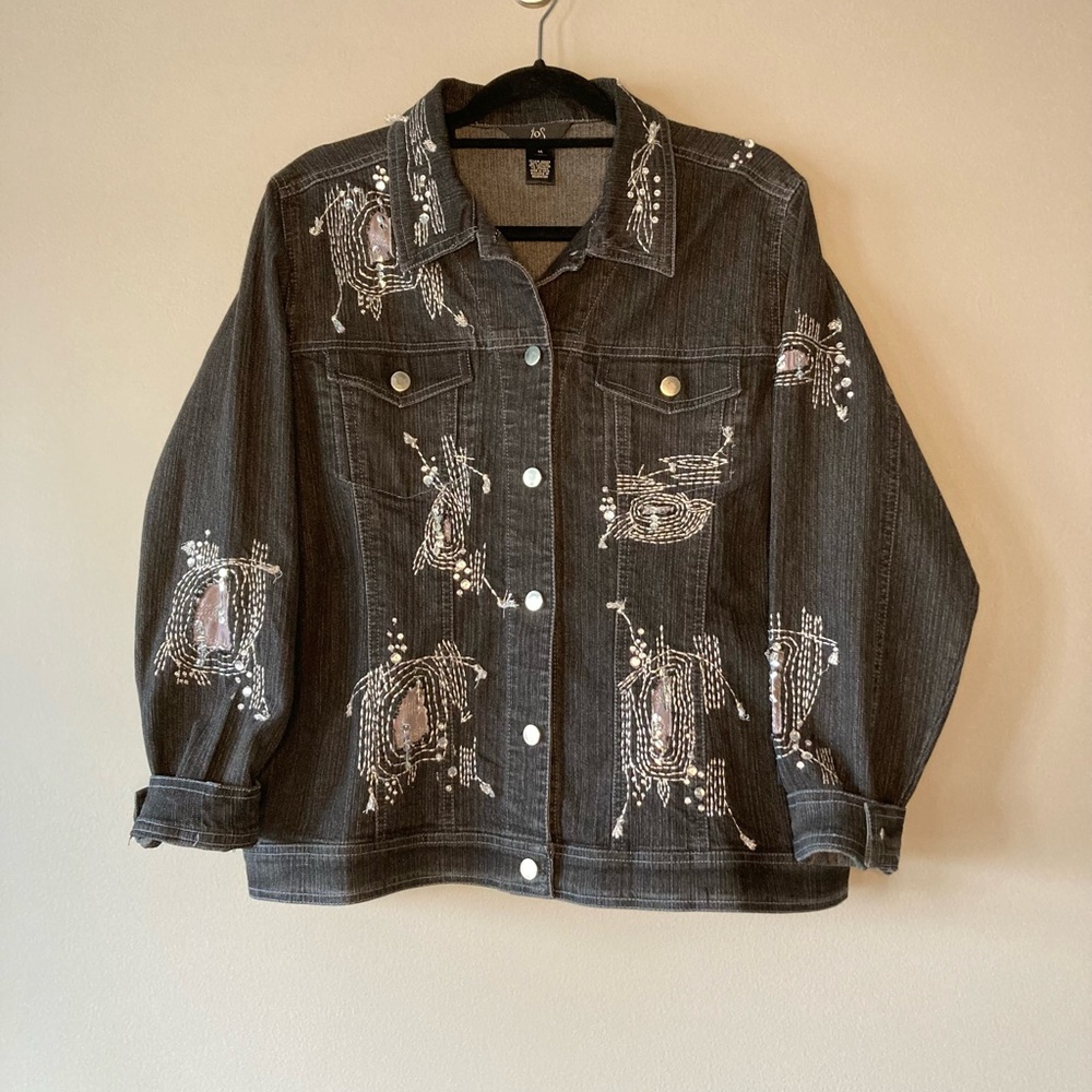 ios Black Denim Embellished Jacket M Sequins Embroidery. 
Like new condition
